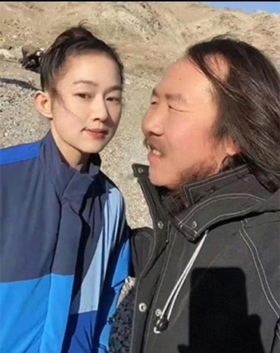 网友：她图什么？ 