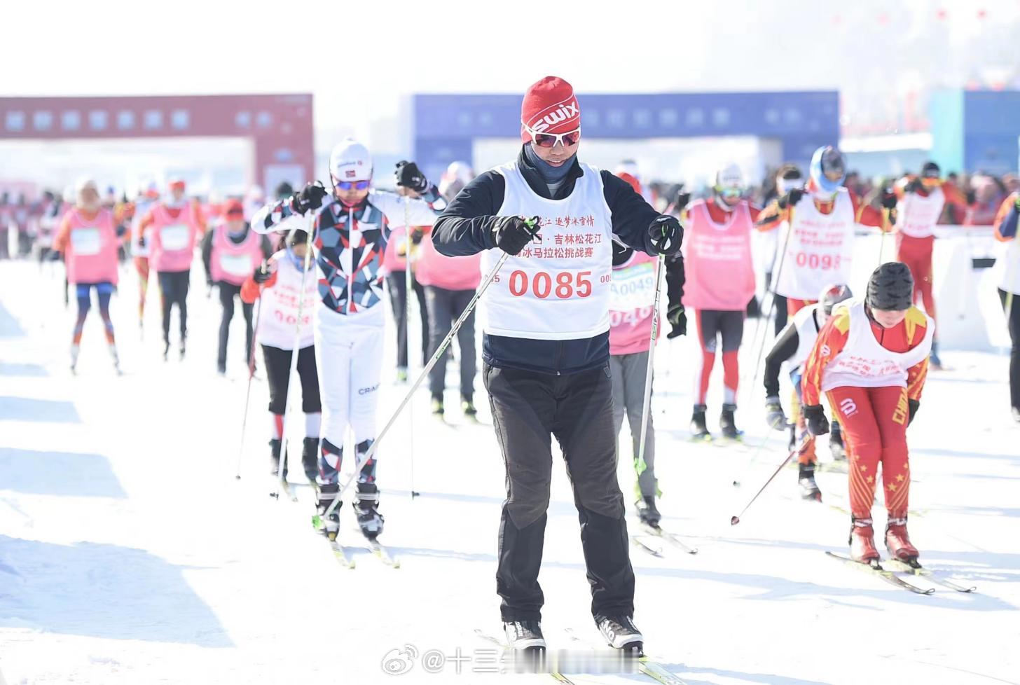 比亚迪赞助了一个冰上马拉松！1月30日-2月3日，首届中国·吉林松花江滑冰马拉松