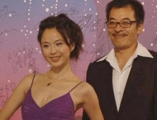 1998 年，41 岁刘威对 18 岁杨若兮动心相恋，二人同居相伴整整九年，一次
