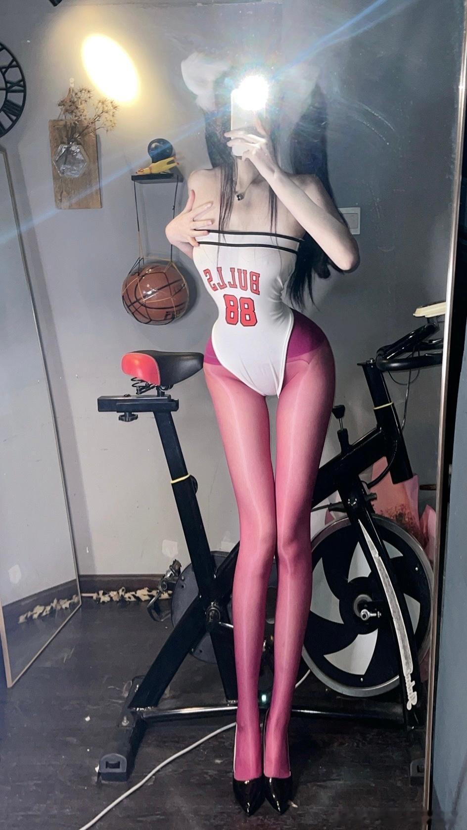 加微信在置顶作品抖音号的会员 仅需12  ​​​