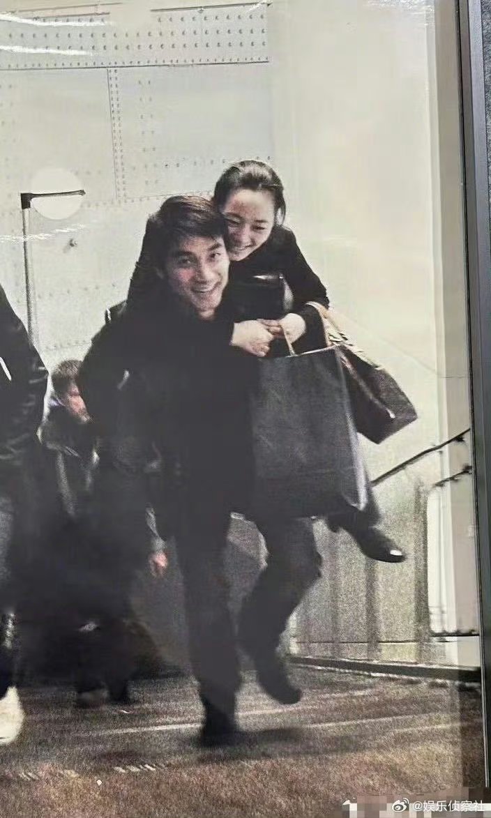 林依轮结婚31年发文依轮哥西华姐，求教下咋把婚姻过成恋爱续集呀，快交秘籍！ 