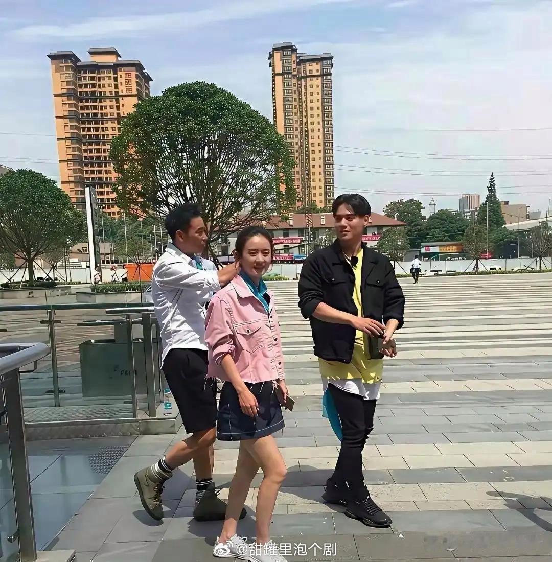 真实的赵丽颖，你们能接受吗 ​​​