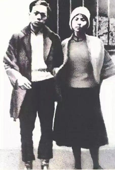 【周文雍陈铁军烈士牺牲98周年】1928年2月6日，广州起义失败后被捕的周文雍和