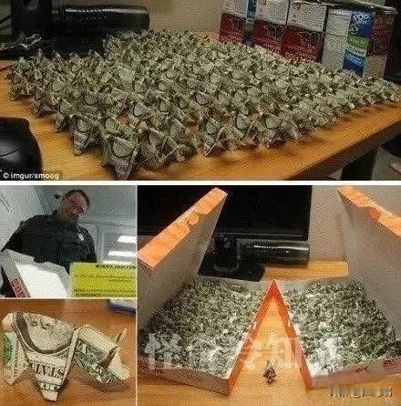 一名美国男子对警方开出的137美元交通罚单不满，于是将137张1美元的纸币逐一折