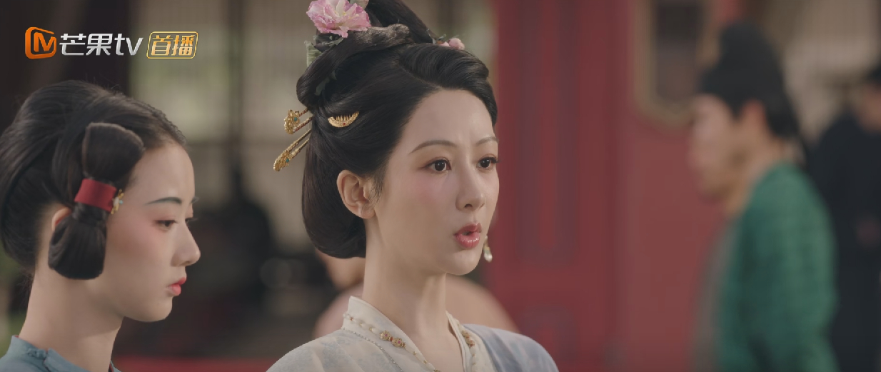 刘畅撒胶追妻 《国色芳华》新年首播， 杨紫 确实扛剧，表演上是有层次感的，懂的如