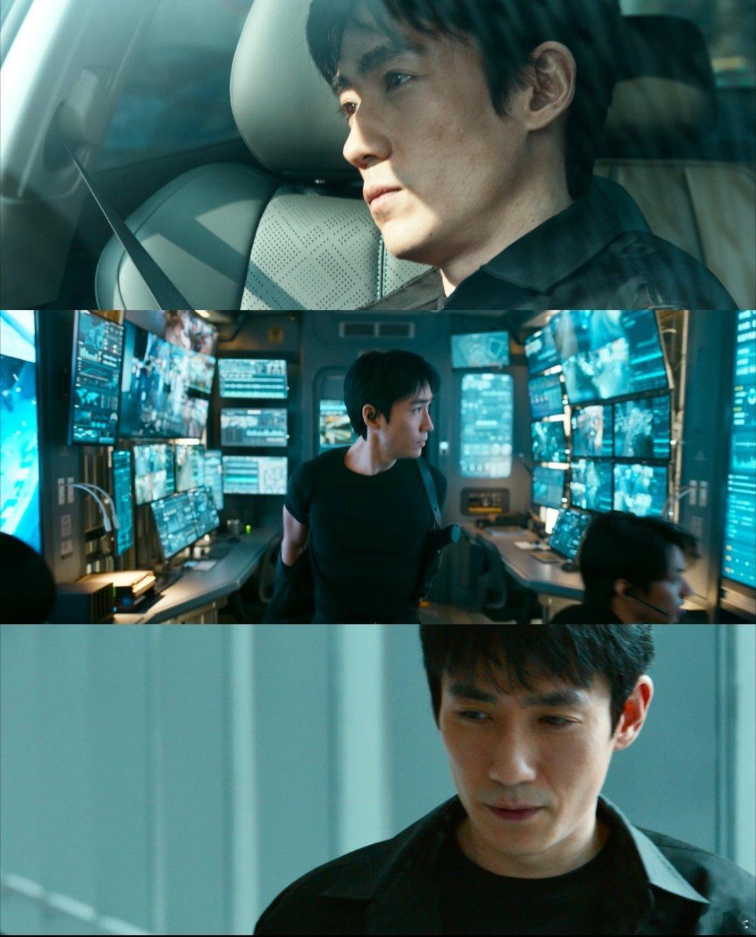 张艺谋来了就有了春节的实感《惊蛰无声》暗巷追捕弩箭偷袭好刺激，千玺朱一龙句句藏刀