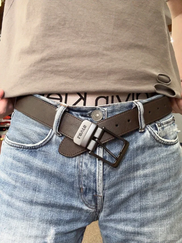 李维斯levi's这条皮带，搭牛仔裤真的太帅了