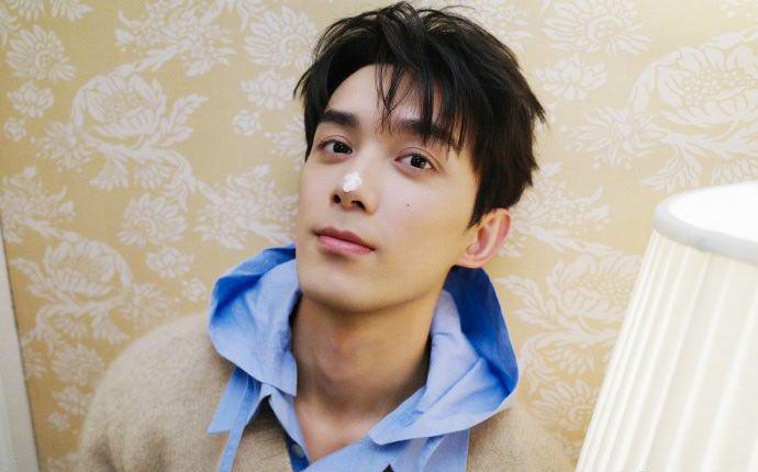 造谣一张嘴，维权跑断腿？

吴磊这波操作，给内娱上了堂反网暴课！

白珊珊先放话