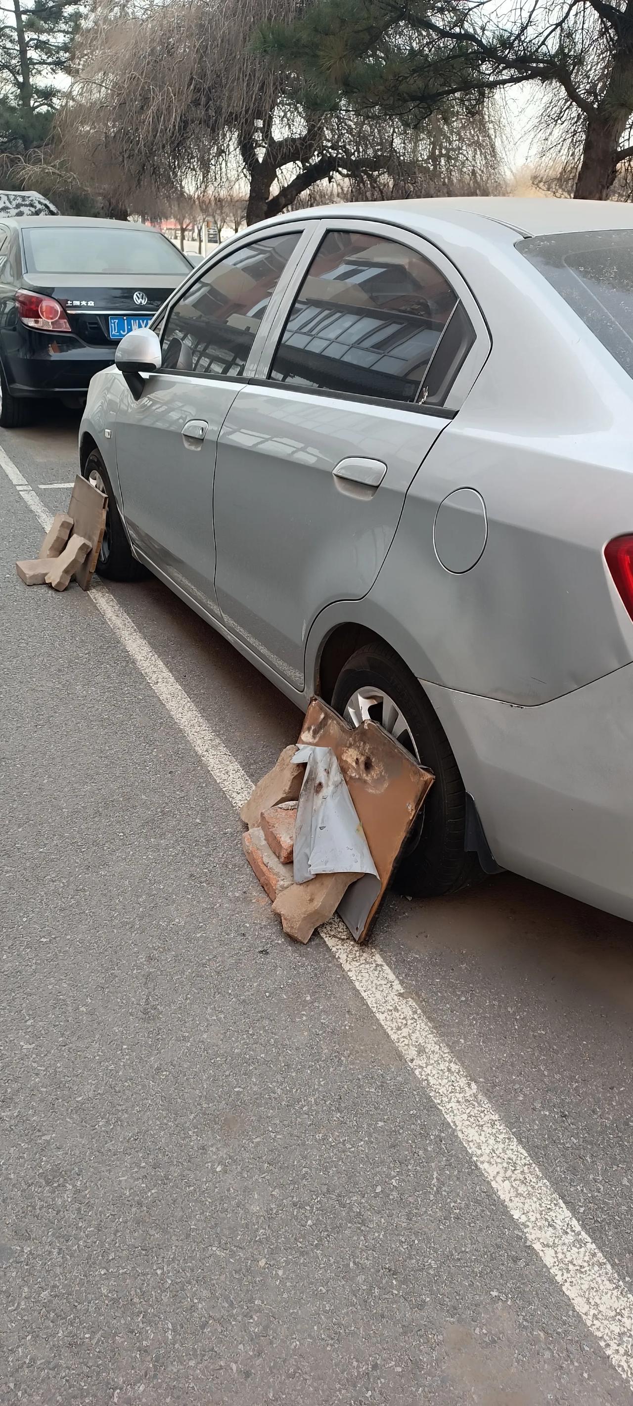 这等操作为哪般？谁能给个解释，我琢磨了半天，还是无解。