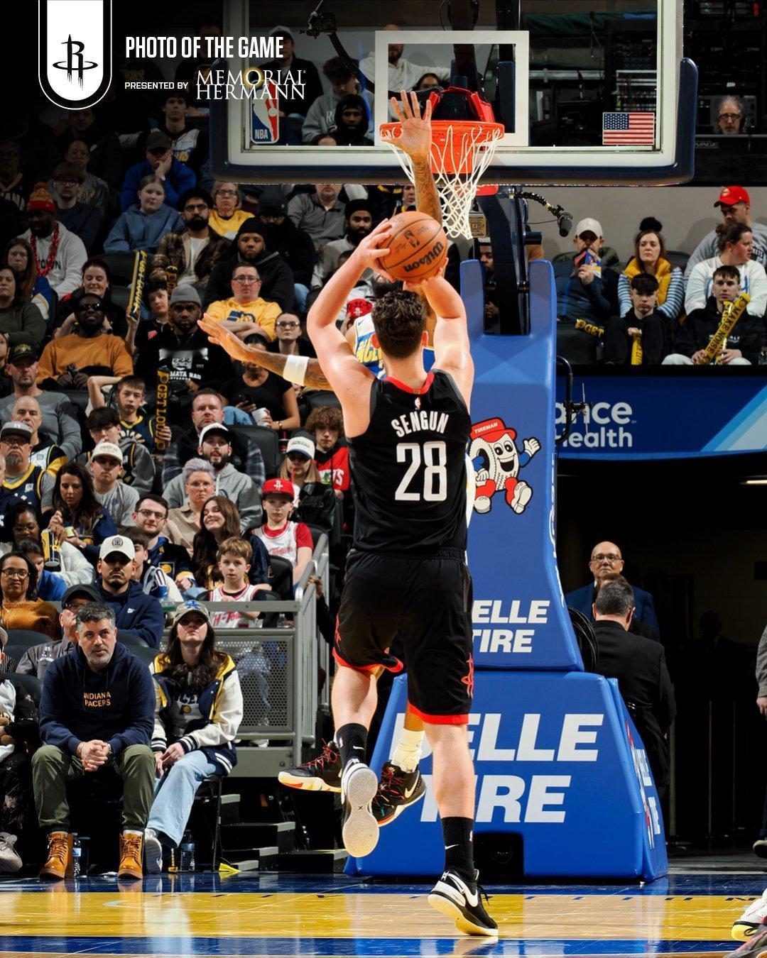 申京赛后采访谈到落选全明星：“入选全明星是我的目标，上赛季之后，这是我每个赛季的