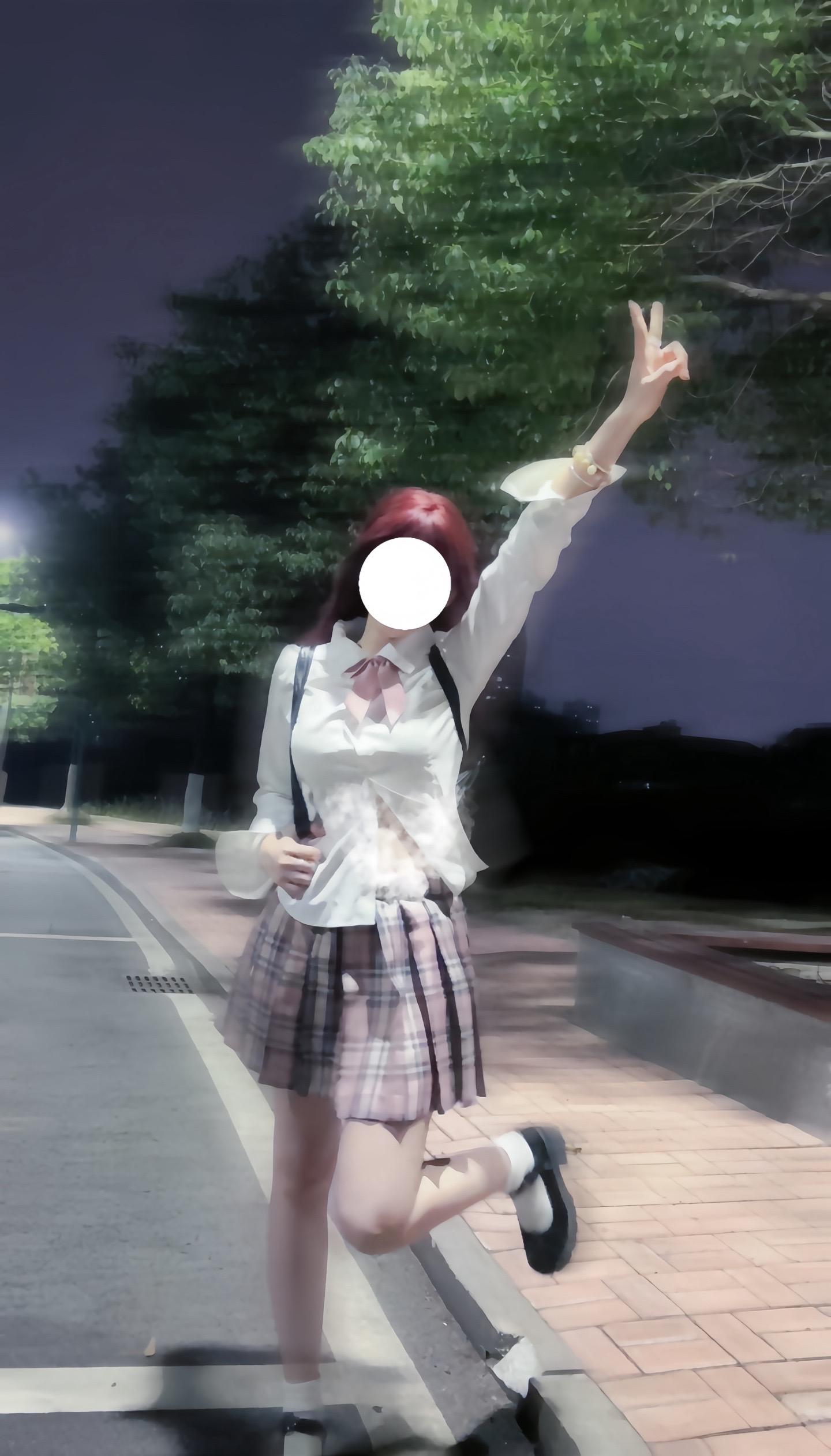 最近好冷啊 
