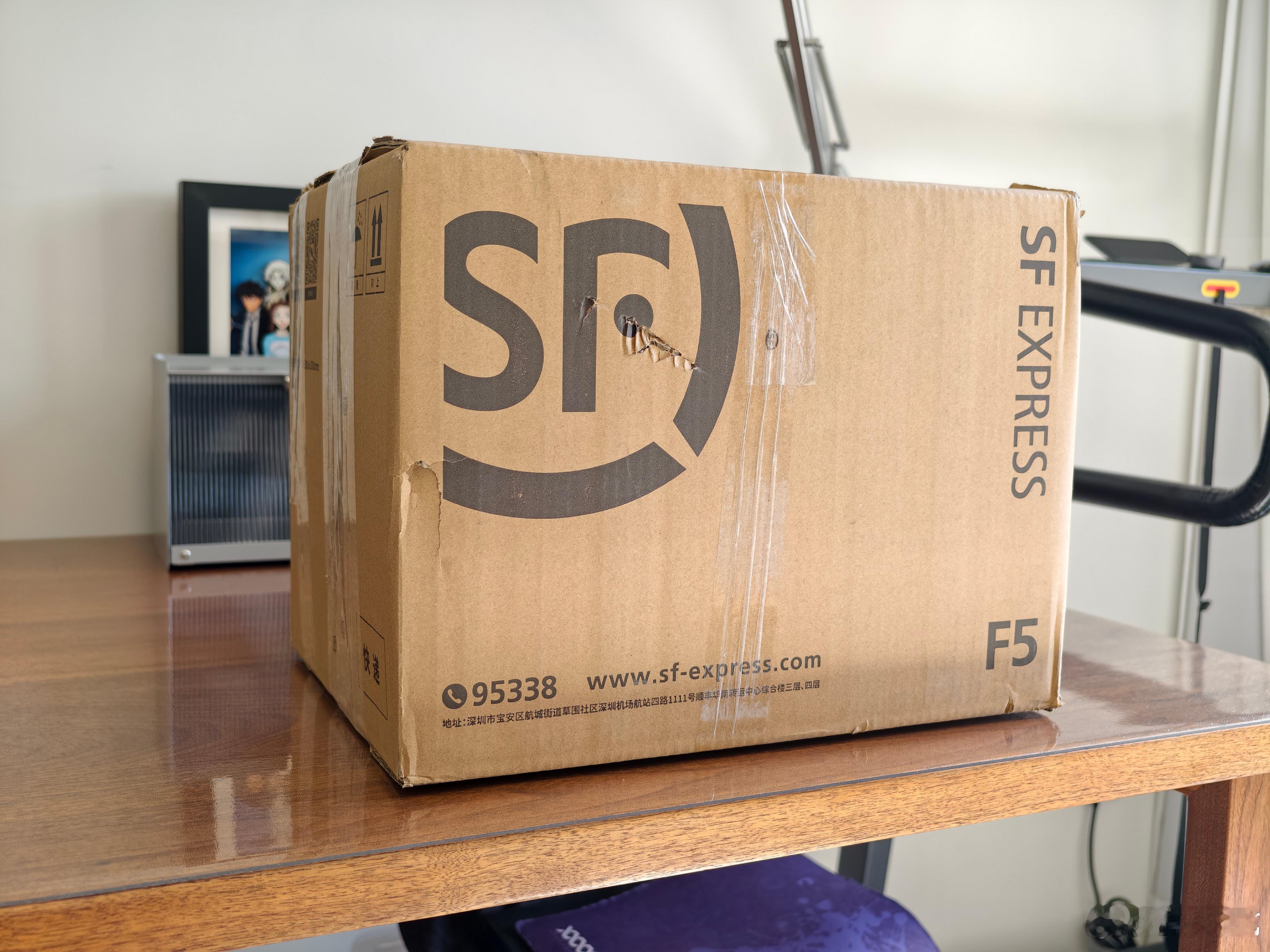 蓝厂大家伙到啦，准备开“盲盒”，看看是什么颜色。 沈阳