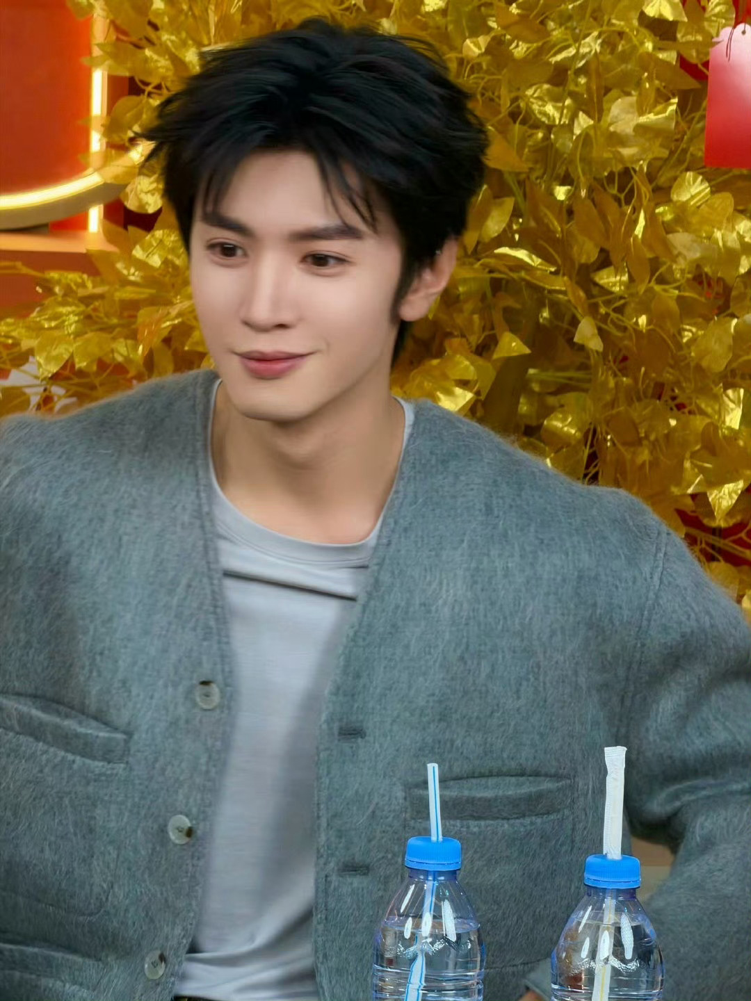 陈哲远今日直播状态特别好，男友感拉满了