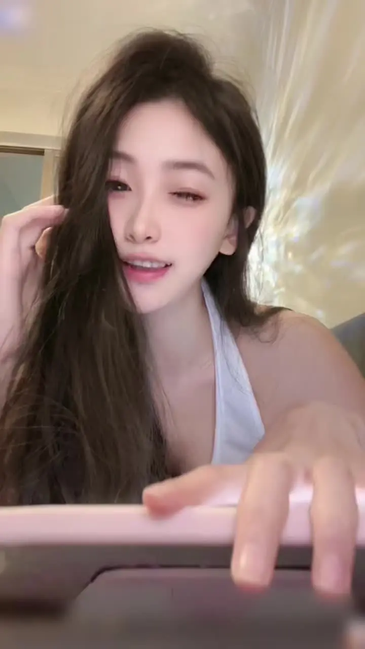 大胆做自己 不要烂在别人的眼光里