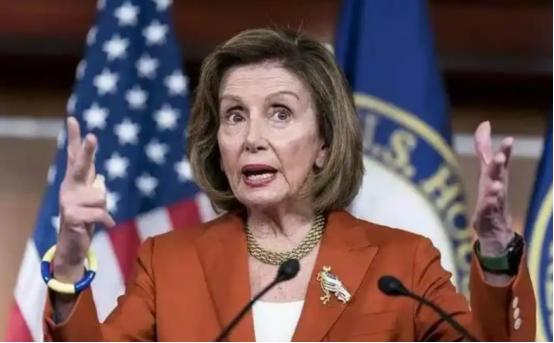 拜登的国安顾问沙利文下台后曾公开承认，美国前众议长佩洛西2022年8月在位时窜访