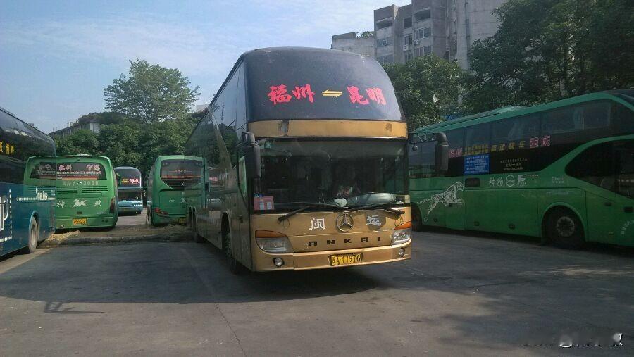 昆明云南曾经开往福建的省际长途线路

图片素材来源于网络感谢原作者分享