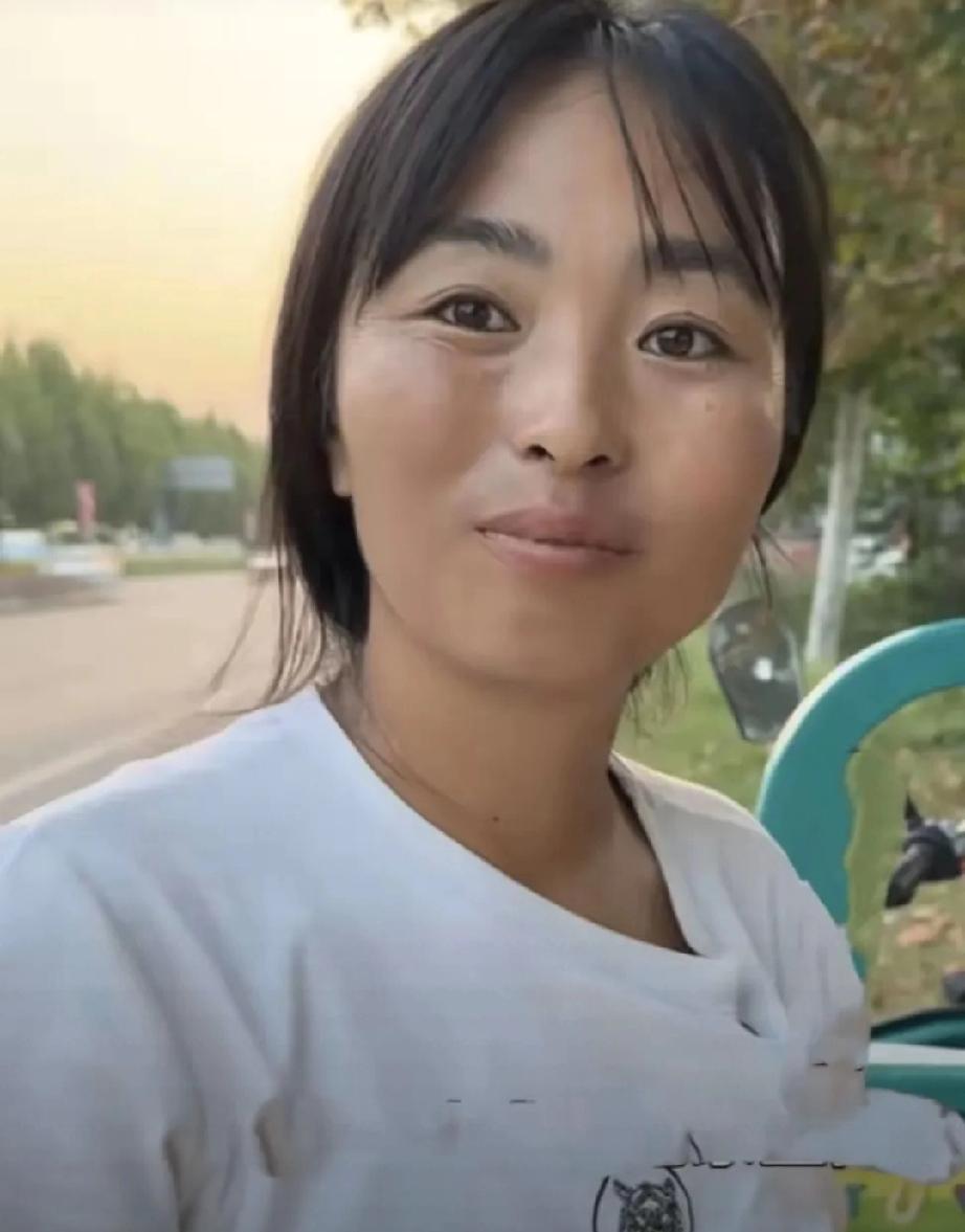 2021年冬天，河南商丘icon，90后女子22岁嫁人，生俩孩子，大伯哥因故不幸