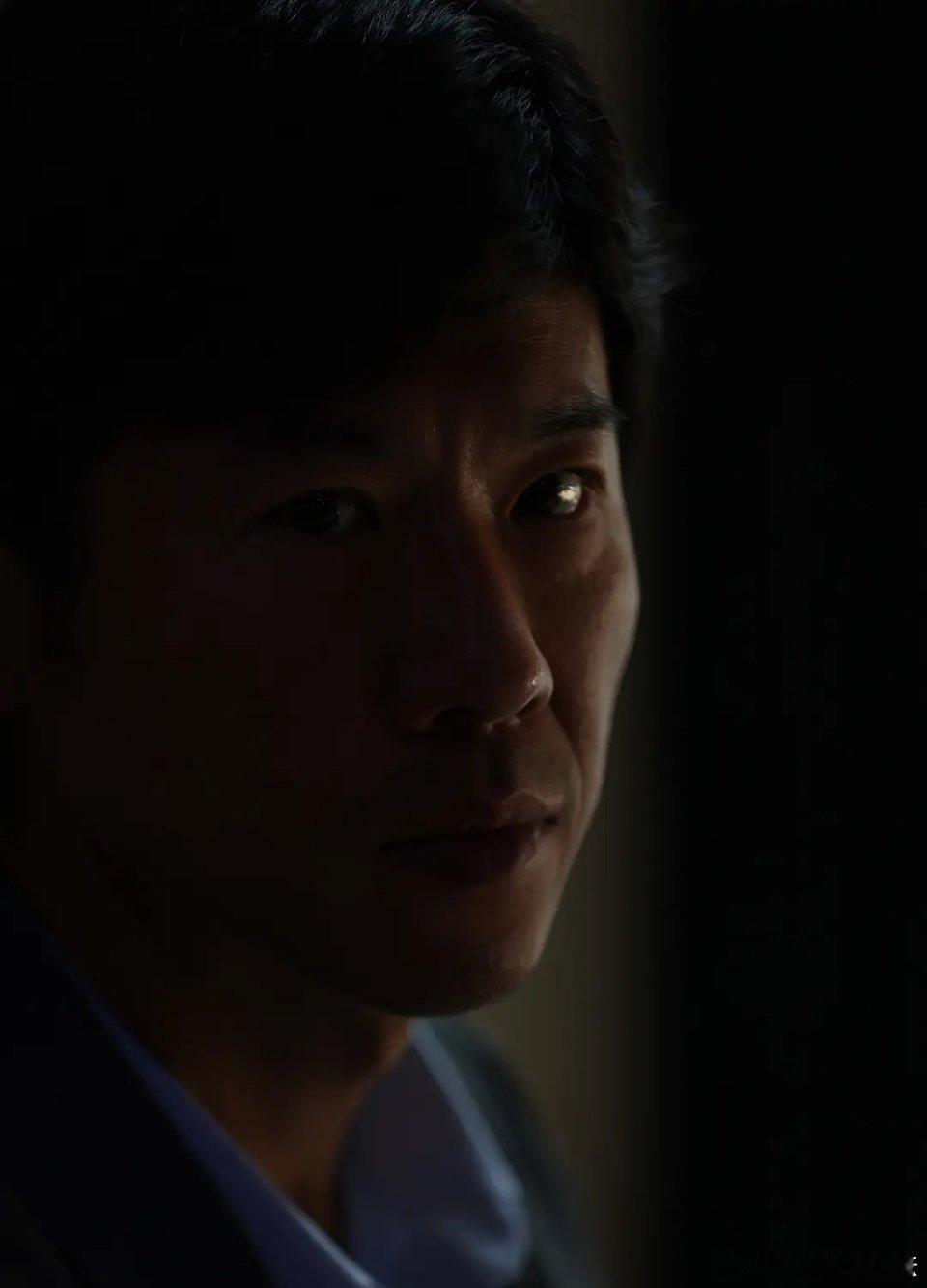 就想问问田曦薇干什么不会成功，看看他给王尧老师拍的，简直可以当摄影师了 