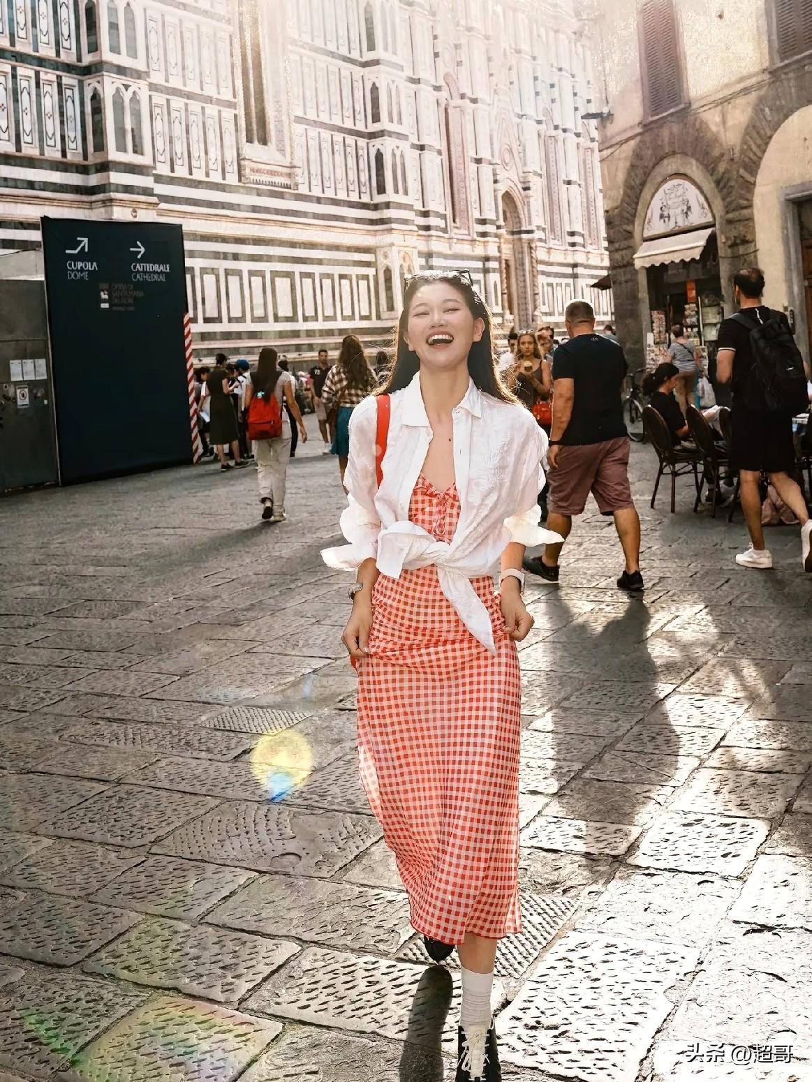 孟佳太委屈！受邀看秀却被忘在后台，保安拦着不让进：内娱区别对待太明显
 
3月2