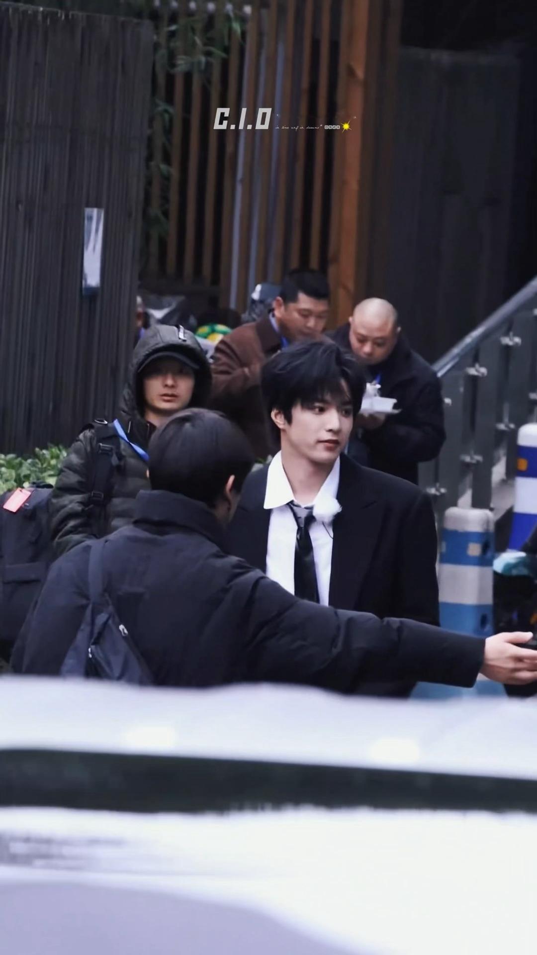 刘少就这么游刃有余地回长江国际了✨刘耀文到长江国际了刘耀文到达长江国际