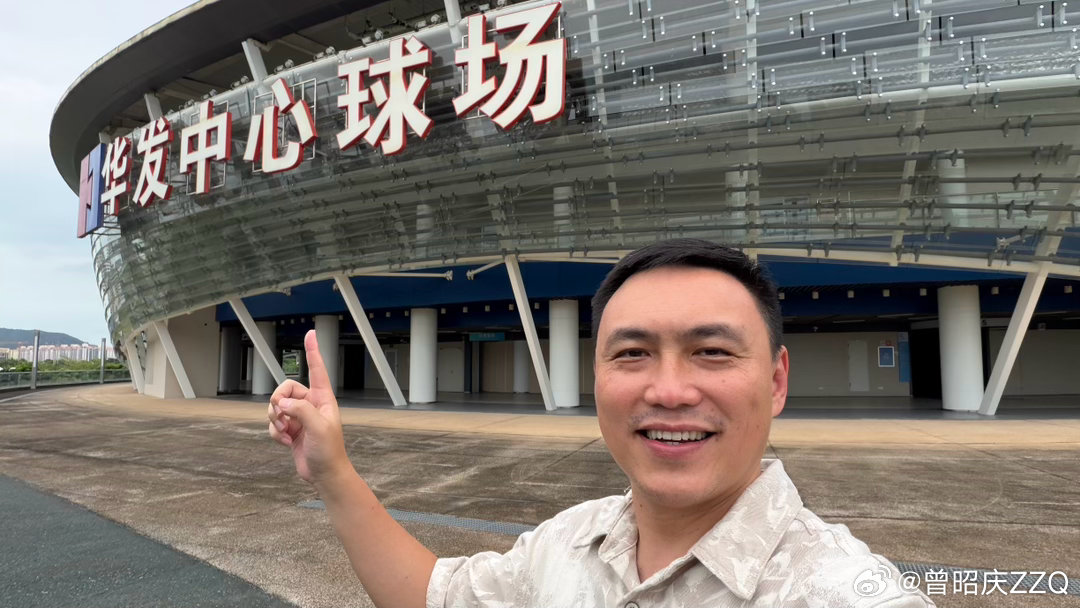 又来到熟悉的珠海国际网球中心，可惜这里现在已经没有大赛了。祝愿ATP和WTA能早