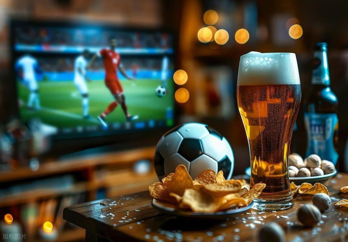 有人说“青春不过几届世界杯”。可梅西和C罗用20年告诉我们——有些东西比青春更久