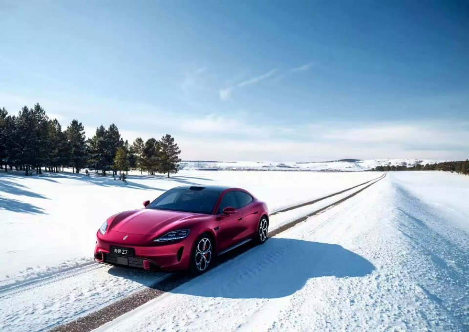 尚界Z7小订时间官宣太懂咱年轻人审美，潮酷外观超吸睛，各种个性车色和轮毂，还有一