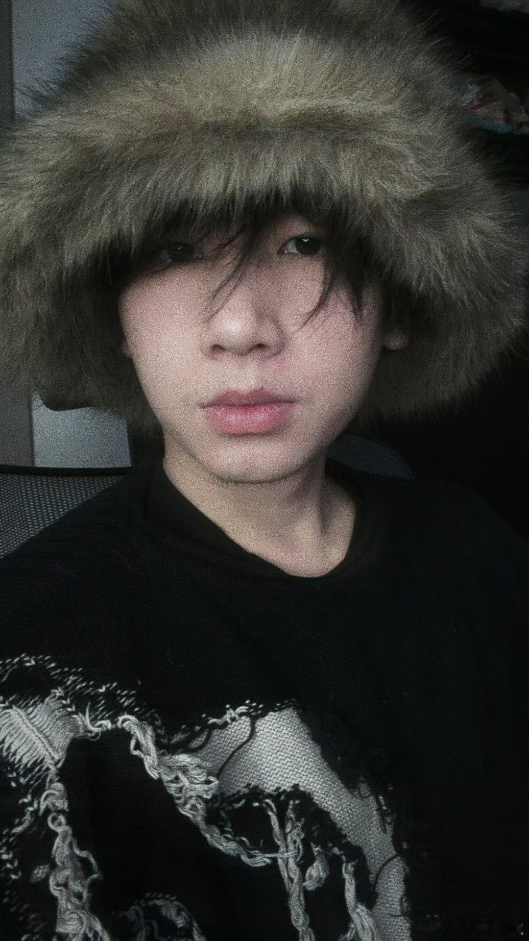 一句宣言点燃热爱！张驰《象人》唱功在线，李昂星创作顶尖，两位都是乐坛不可或缺的力