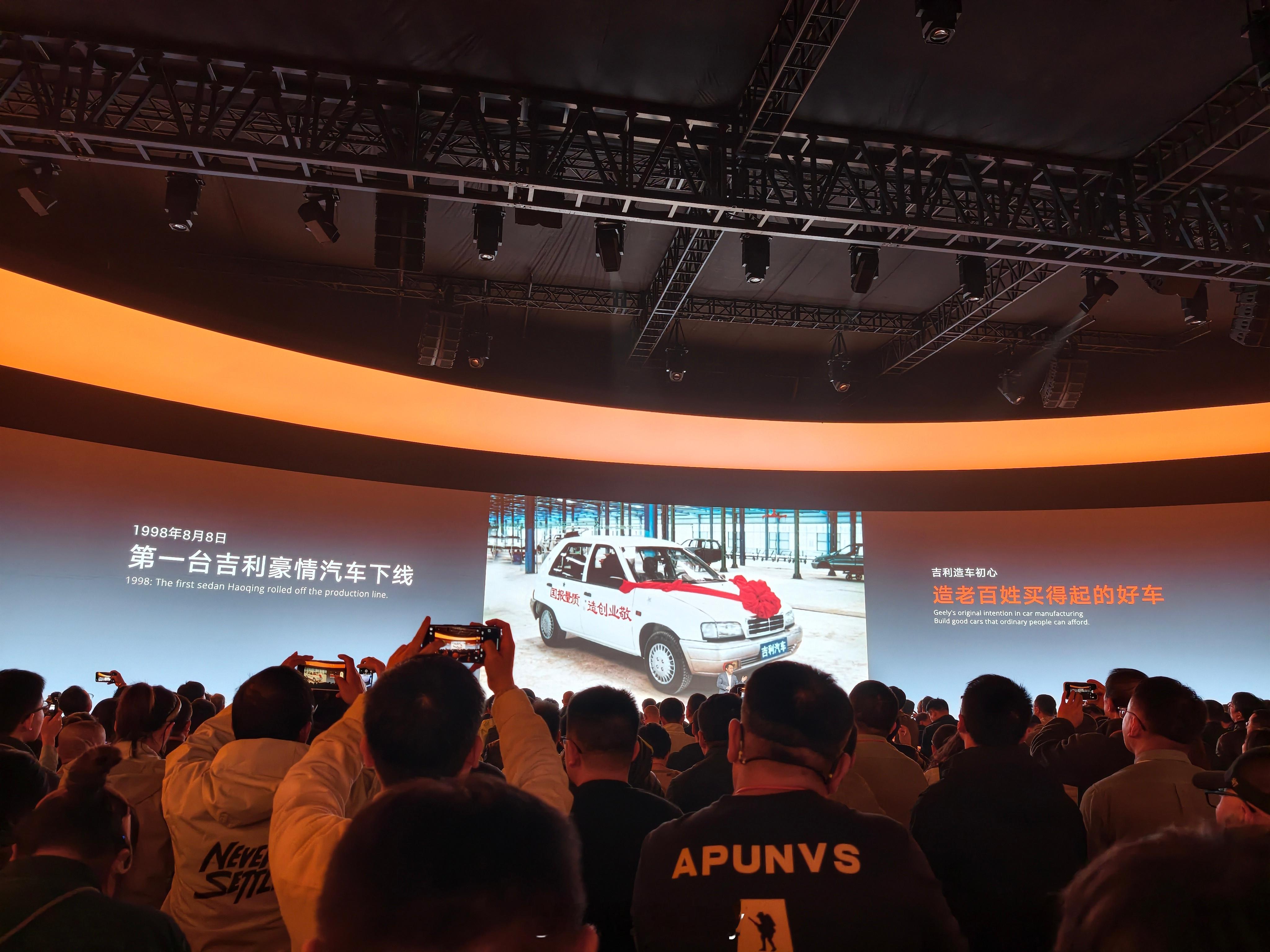 车作为出行工具，安全是基本，吉利造车造老百姓买的起的好车，全面贯彻品质和安全。安