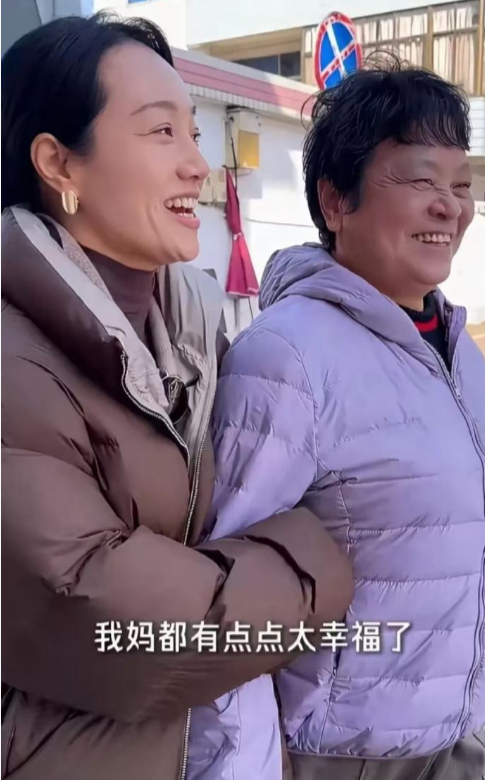 我敢打赌，现在的年轻应该都不认识她了，以前可是女神啊。 
