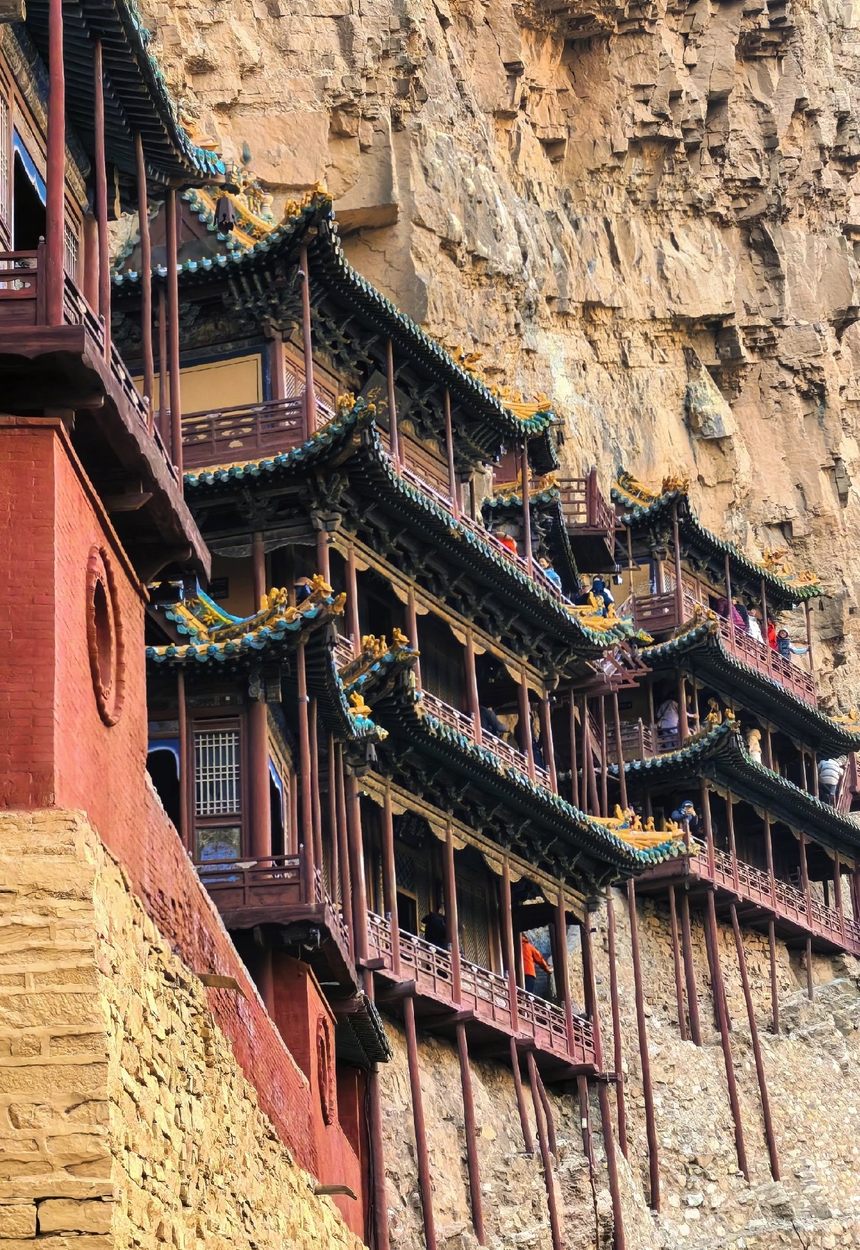 山西文旅不让歌迷白来一趟一张演唱会门票走遍全山西跟着演唱会游山西咱山西主打一个实