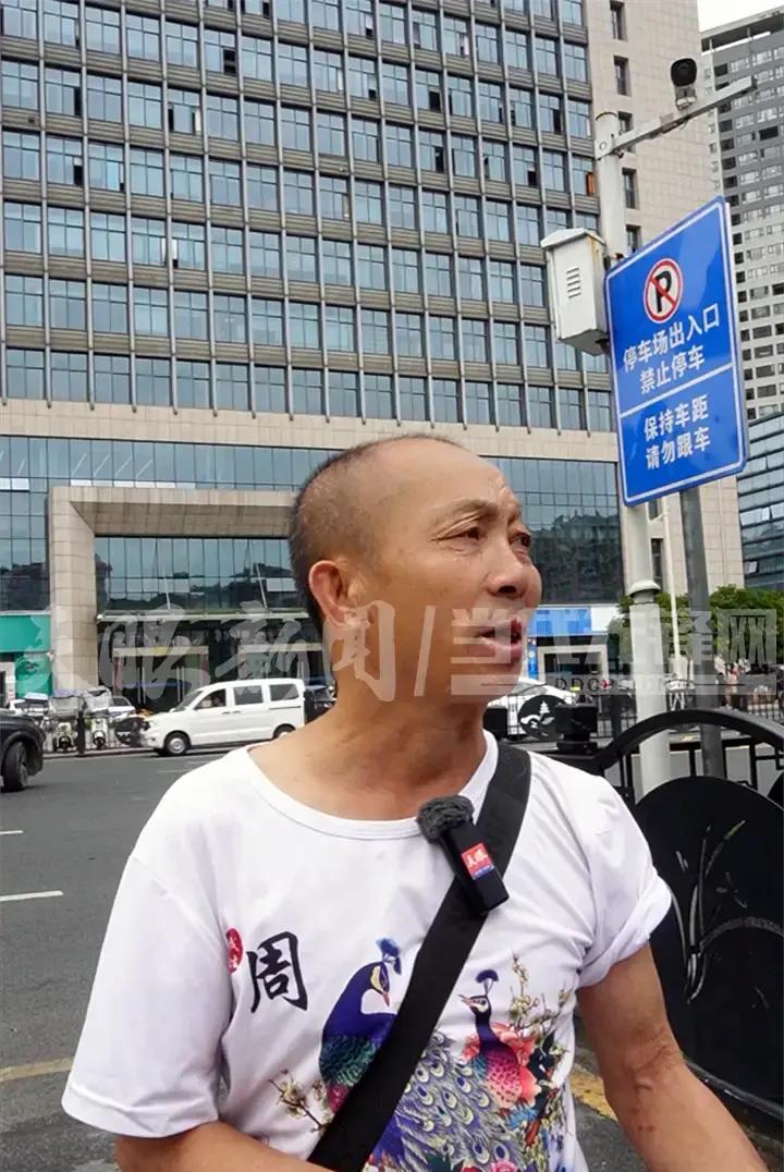 比周扒皮还黑！贵州贵阳，男子在一家公司干了26年电工，他勤勤恳恳，就指望老了有笔