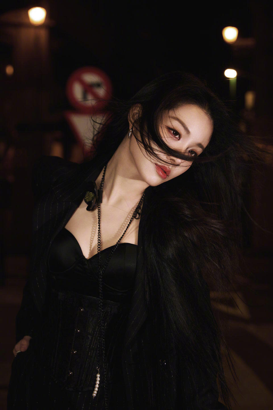 喻言夜景外景的神 