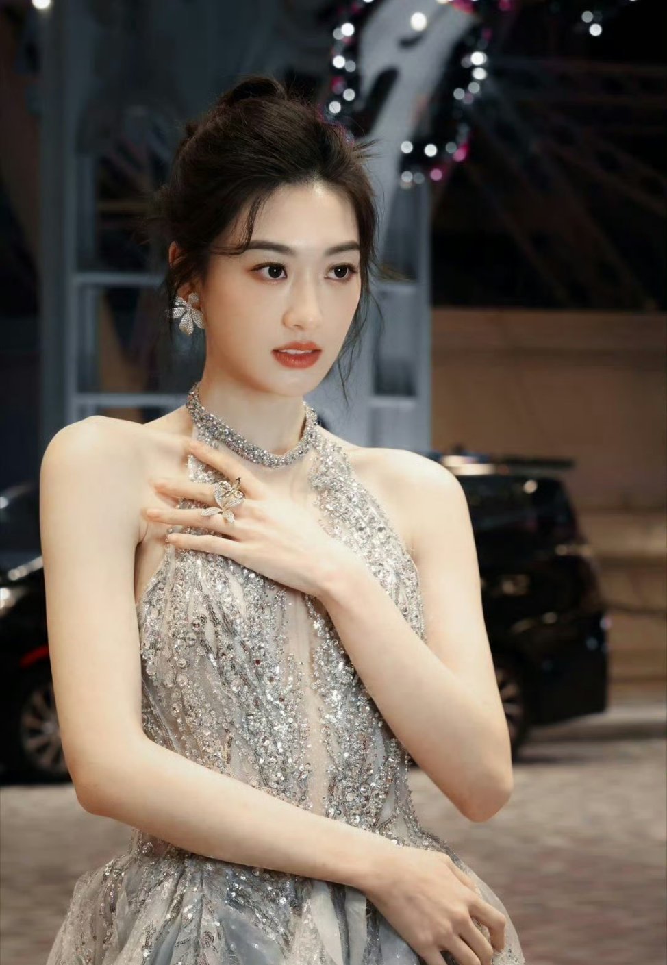 孙乐言 星光大赏主持 太好了是明媚大气的孙乐言主持星光大赏我们有救了[爱你] 