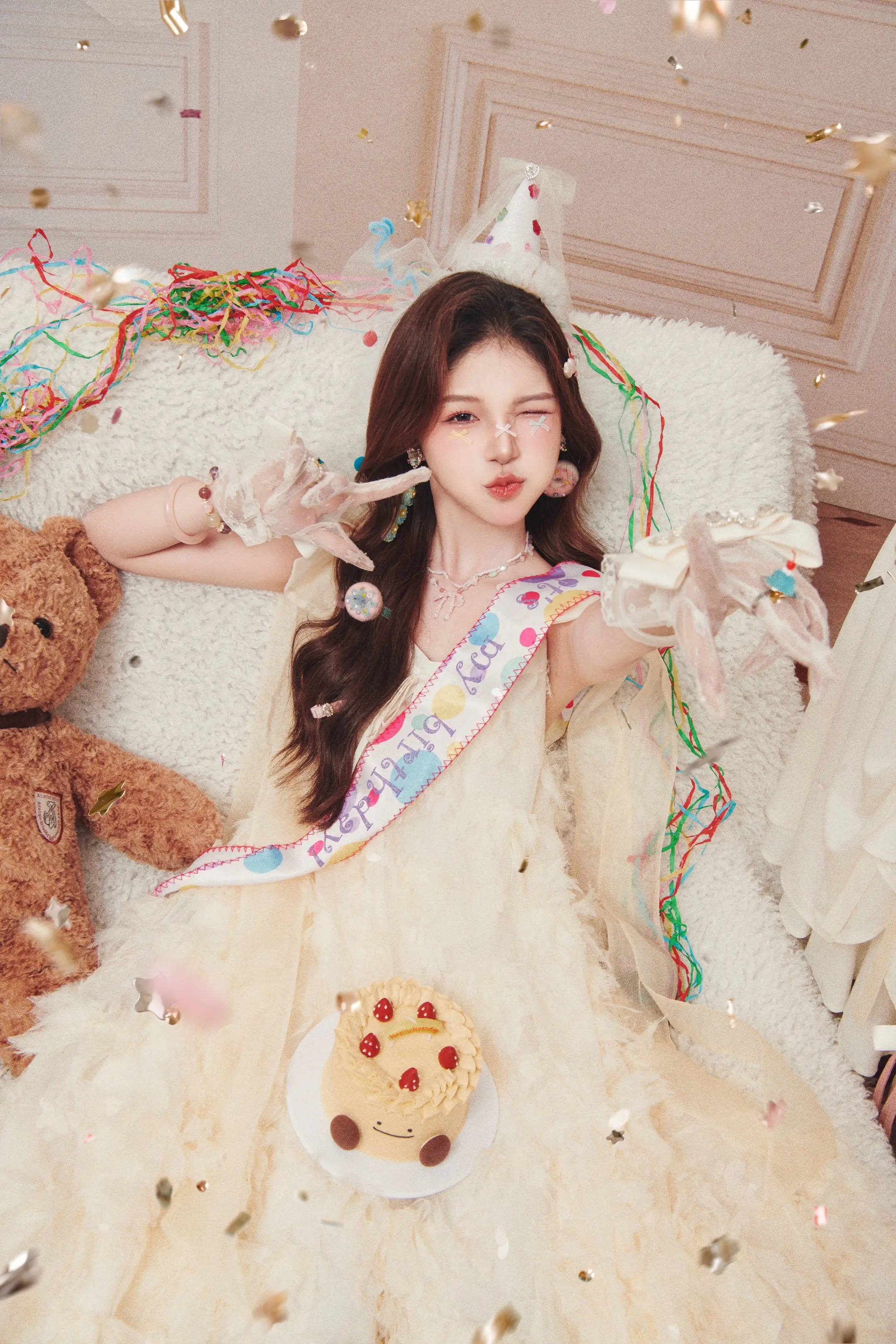 小yjq大王今天过生日！