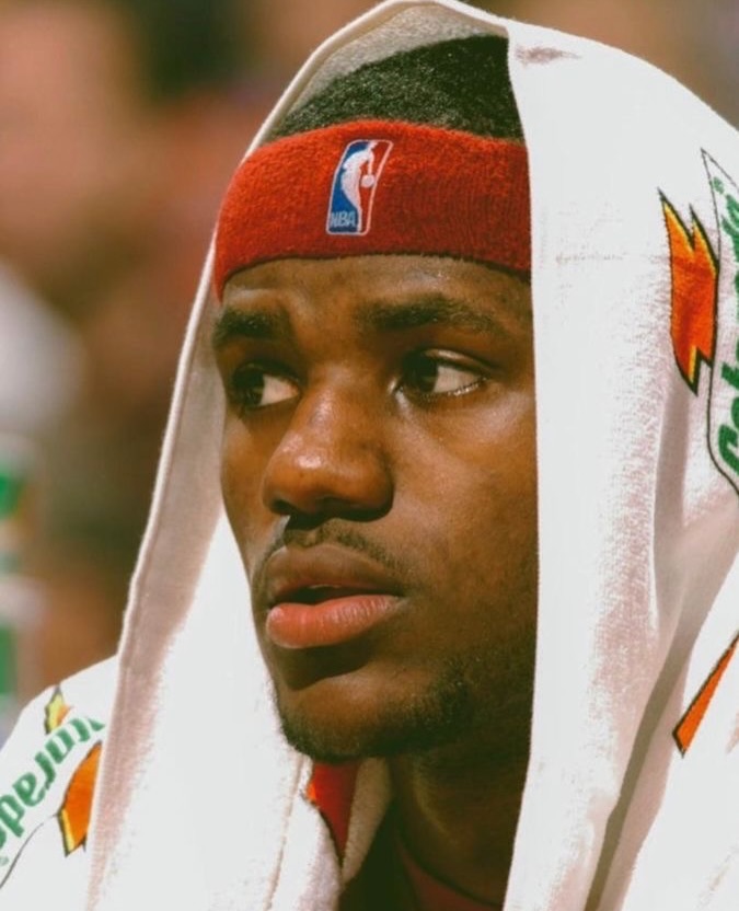 41 years old 👑🐐 詹姆斯洛杉矶湖人