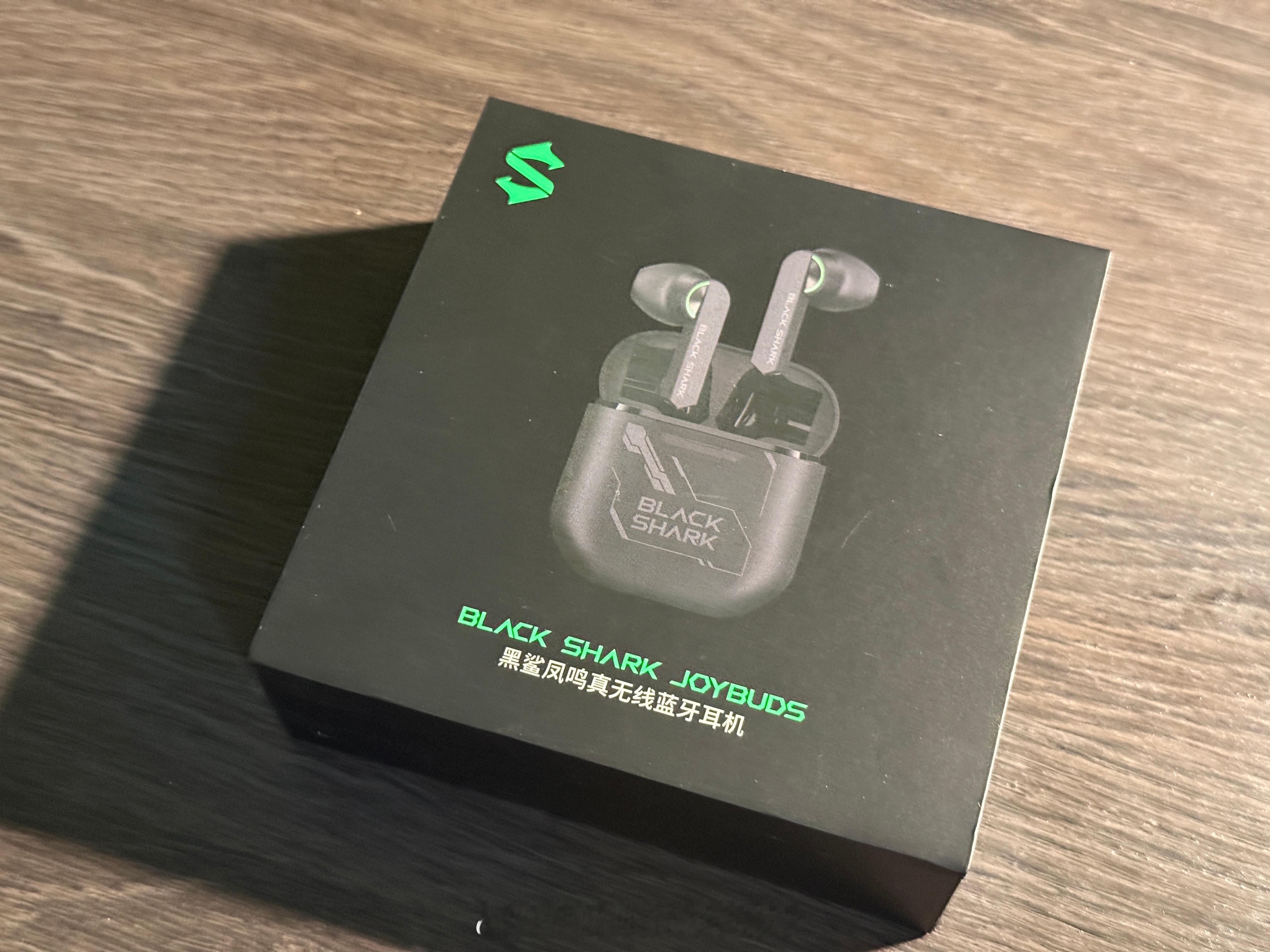 给老铁送一个有情怀的耳机，你们懂的，一周后开奖[嘻嘻]  2025所愿皆成 ​​