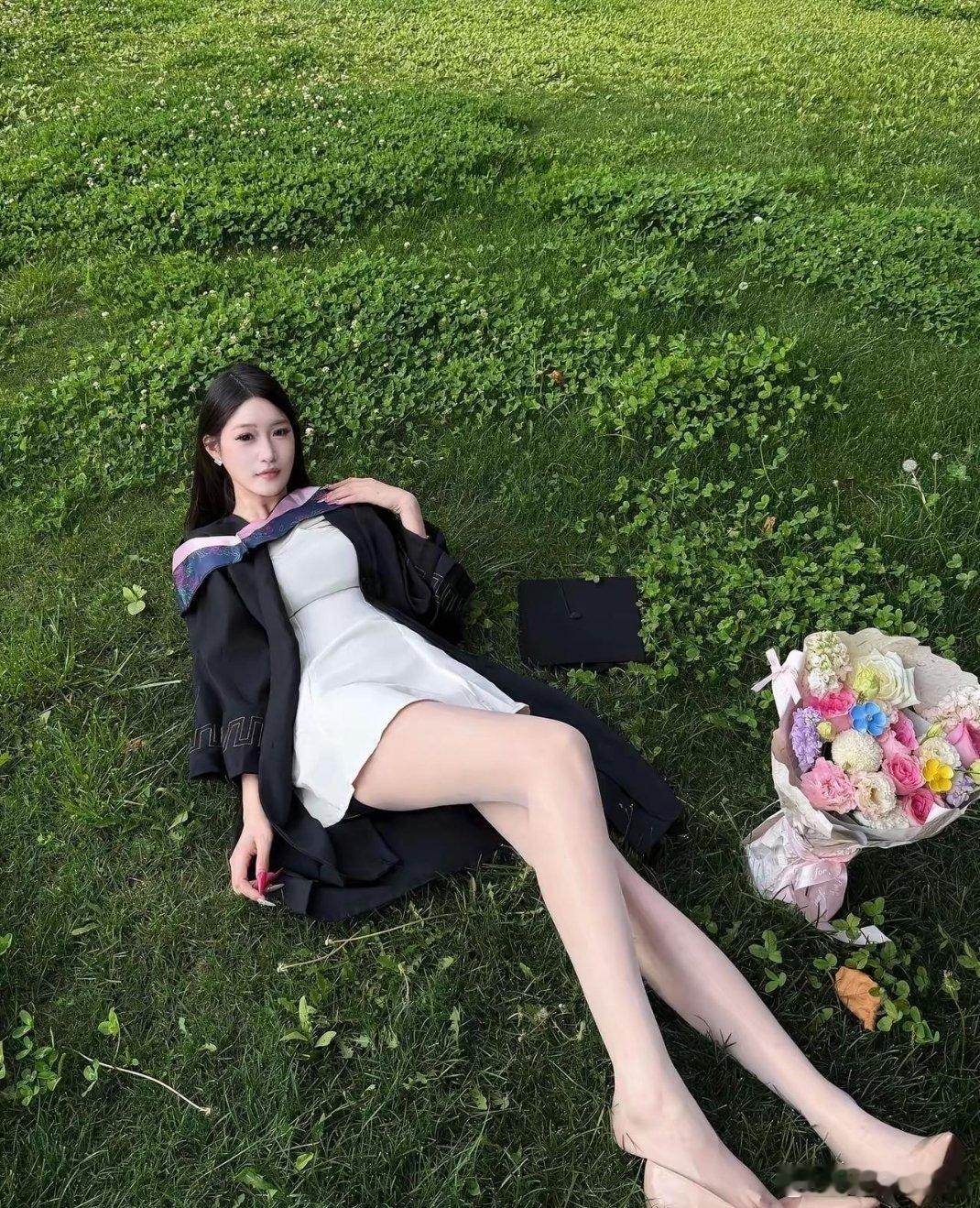 小姨子马上毕业了 送什么礼物好呢？ 