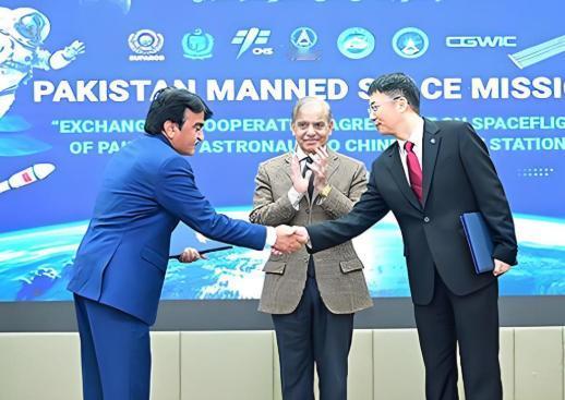 中国航天再放大招！空间站迎来首位老外航天员，为什么会是他？

最近刷到中国空间站