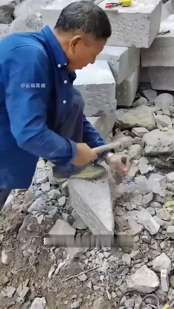 千年石拱桥。
你可能不敢相信，这些桥没有钢筋，也没有混凝土，却能屹立几千年不倒。