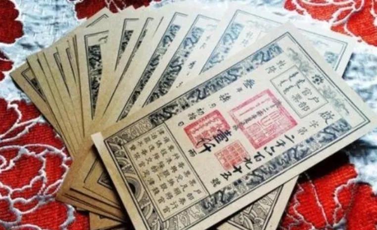 古代银票就一张纸，为何没人造假？你看看上面那行字，怎么造假？

很多人第一次看到