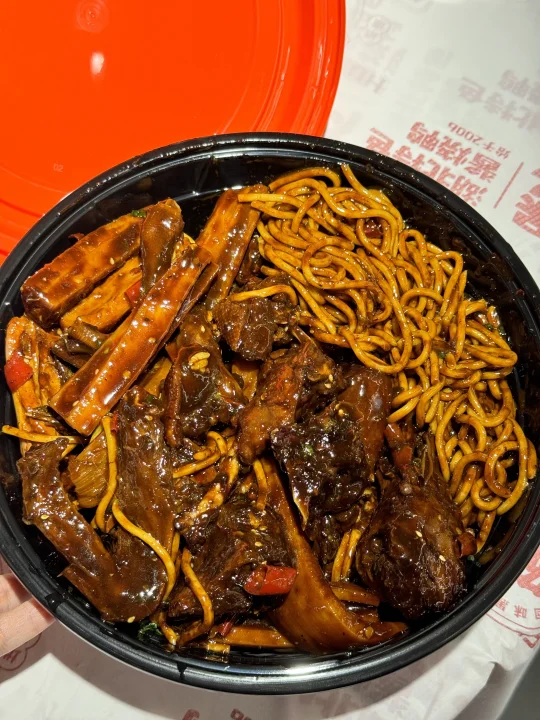 谁可以帮我聪广州打包一份这个！！！