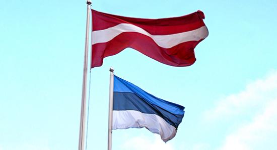 “不要将机会都留给美国”：这两个最反俄的国家主张与俄罗斯进行直接谈判。

拉脱维