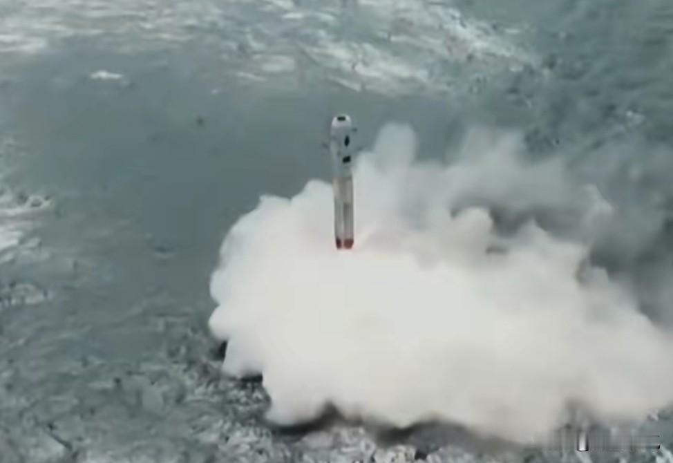 十年前，有俄专家公开断言：中美若爆发核冲突，中方撑不过一小时。当时不少人被这话唬