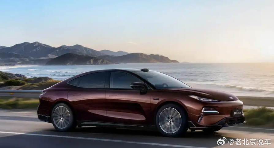 以前觉得比亚迪是价格屠夫，后来觉得奇瑞的车价格也很实在，现在又杀出来一个吉利，银