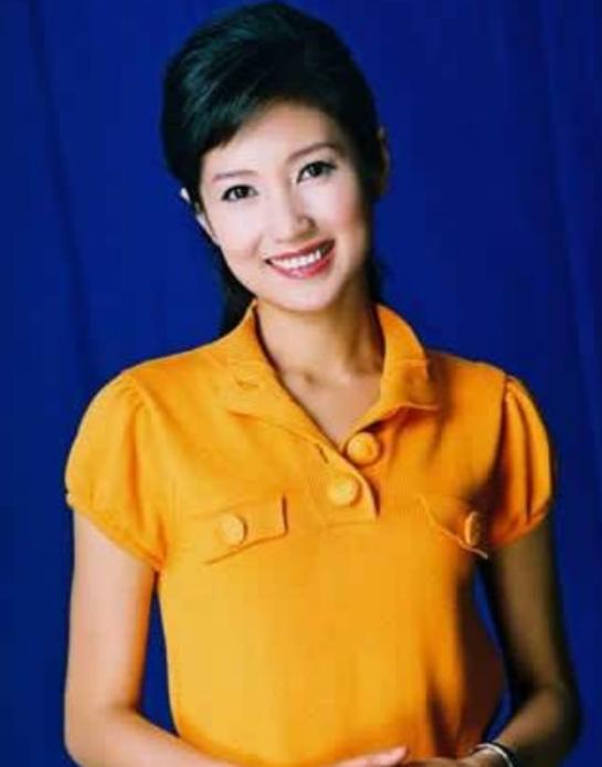 哎哟，听说春妮这茬子事儿，简直太励志了！这上海小白菜，从小学霸到主持界女王，事业