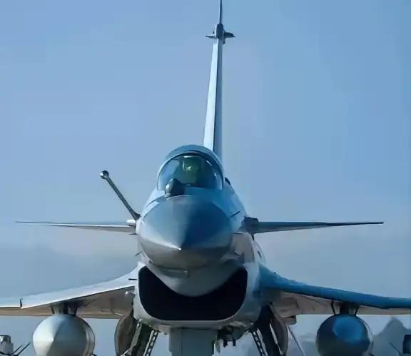 埃及不买了，印尼不买了，泰国也不买了，可那边歼-10CE在巴基斯坦手里飞得正欢，