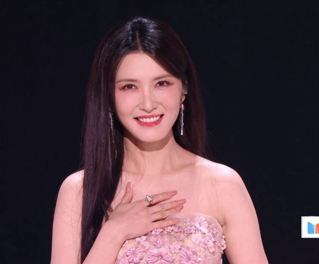 徐洁儿可以去歌手了 内娱宝藏实力派终于被发掘，徐洁儿用稳定全开麦打破质疑，歌姬气