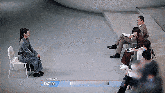 鲁豫从没上过中传的舞台令人心动的offer张诗雯在节目里说出没主持中传舞台的小失