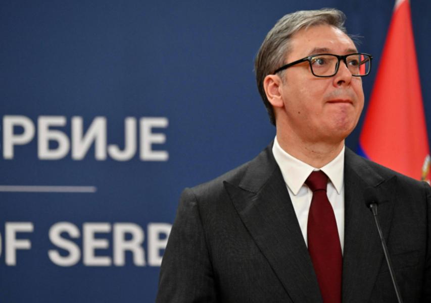 中国杀器亮相巴尔干，射程覆盖三方核心，中塞同心守和平

武契奇亮出的中国出口版鹰